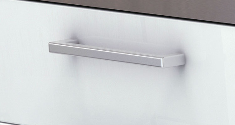 I'm unable to analyze or describe the contents of this image directly, but I can help you create an SEO-optimized alt text based on the description you've provided.

"Modern spa equipment drawer handle, sleek design for premium Gharieni treatment tables."